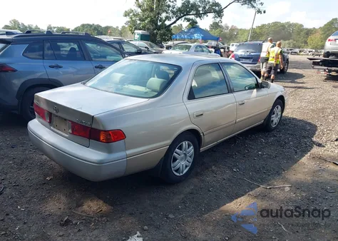 2000 Toyota Camry Ce/Le/Xle from USA, damaged, VIN 4T1BG22KXYU974065